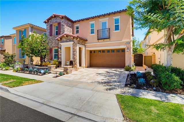 16 Lark, Lake Forest, CA 92630