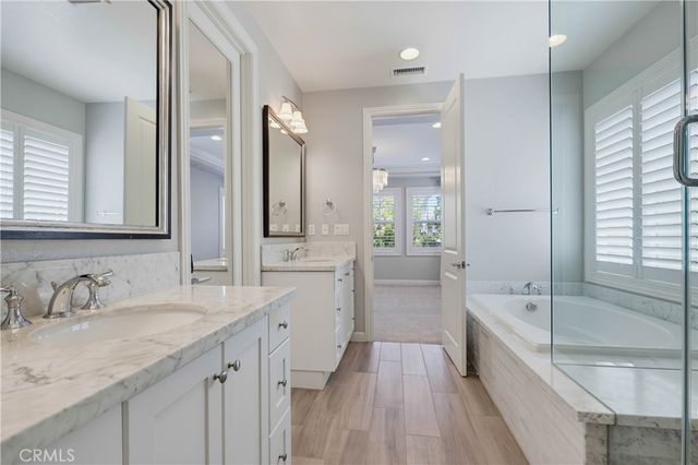 16 Lark, Lake Forest, CA 92630