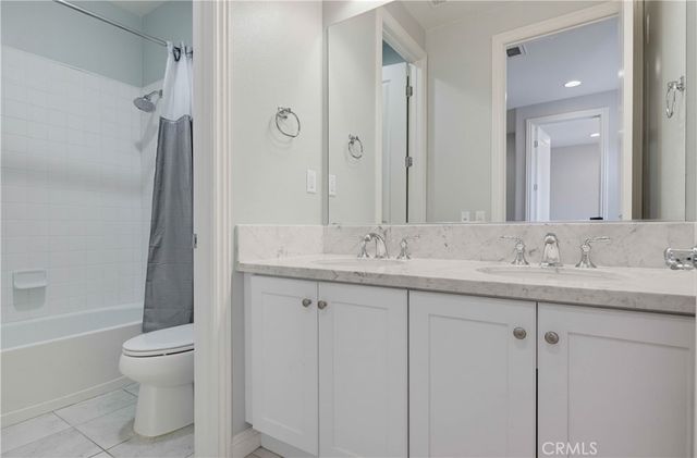16 Lark, Lake Forest, CA 92630