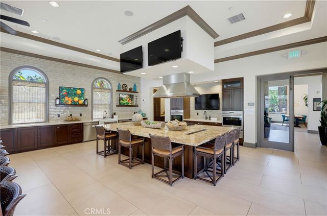 16 Lark, Lake Forest, CA 92630