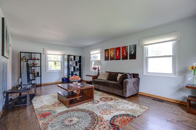 521 Arborgate Lane, Buffalo Grove, IL 60089