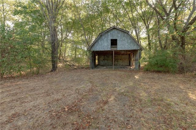 424 Wilshire Avenue, Azle, TX 76020