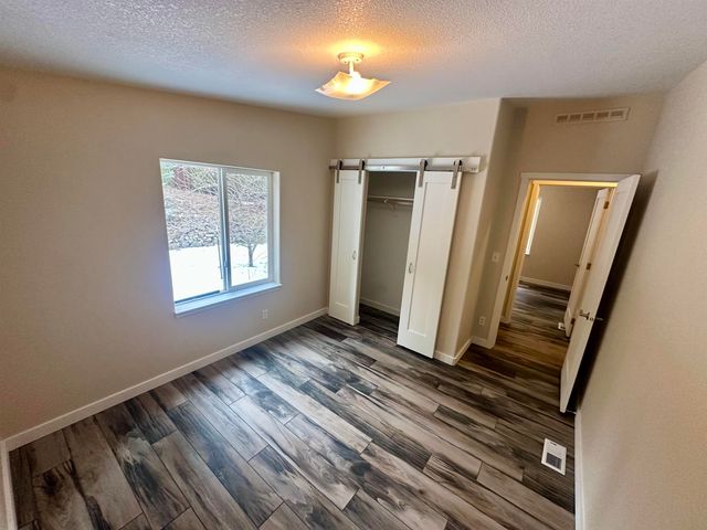 796 Mahoney Rd, Colville, WA 99114