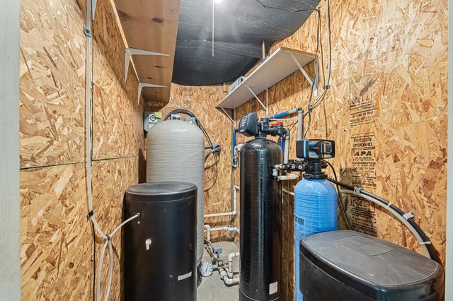 796 Mahoney Rd, Colville, WA 99114