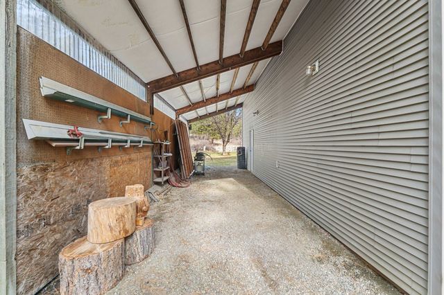 796 Mahoney Rd, Colville, WA 99114