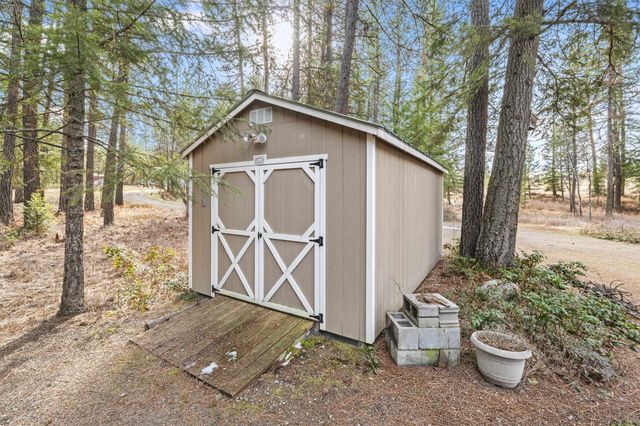 796 Mahoney Rd, Colville, WA 99114