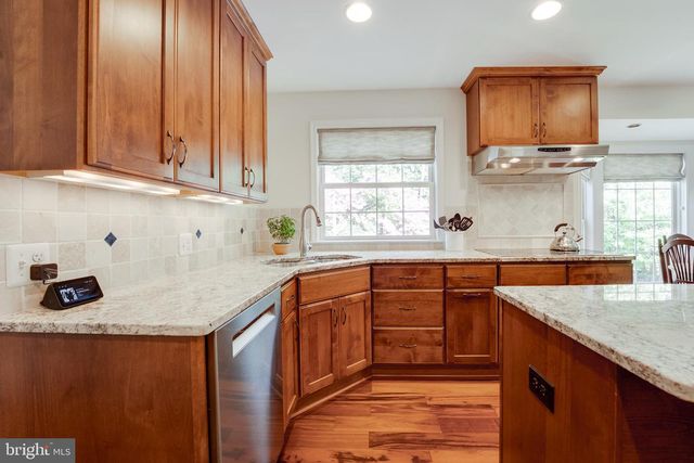 10727 SHINGLE OAK CT, Burke, VA 22015