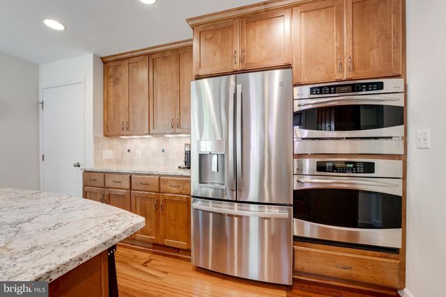 10727 SHINGLE OAK CT, Burke, VA 22015