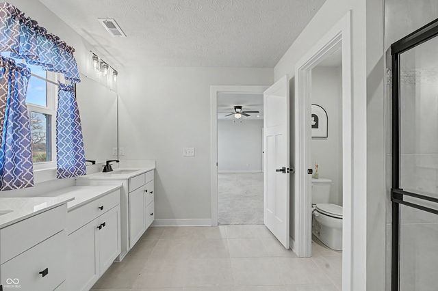 16789 Ayshire Drive, Fishers, IN 46037