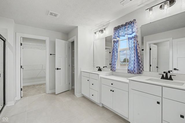 16789 Ayshire Drive, Fishers, IN 46037
