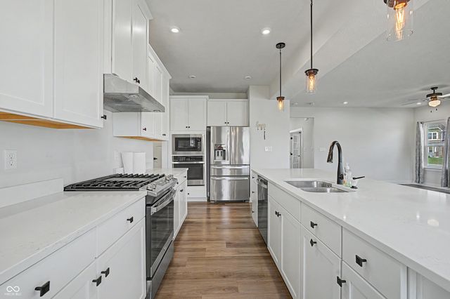 16789 Ayshire Drive, Fishers, IN 46037