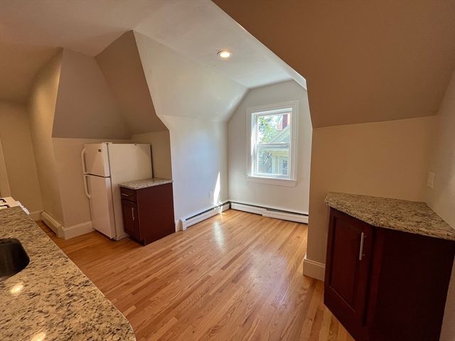 90 Lyndhurst St. 5, Boston, MA 02124