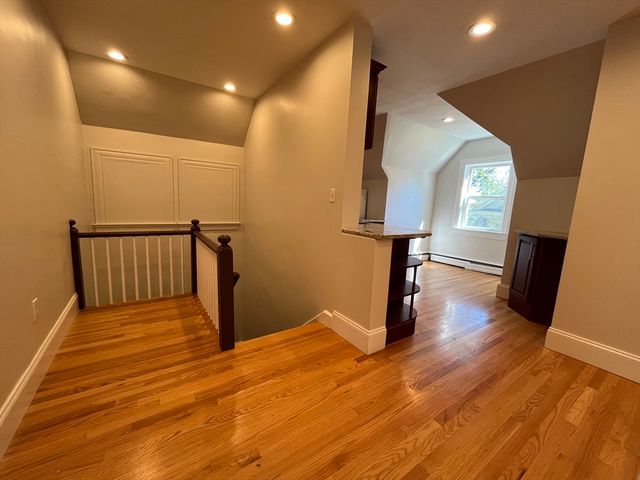 90 Lyndhurst St. 5, Boston, MA 02124