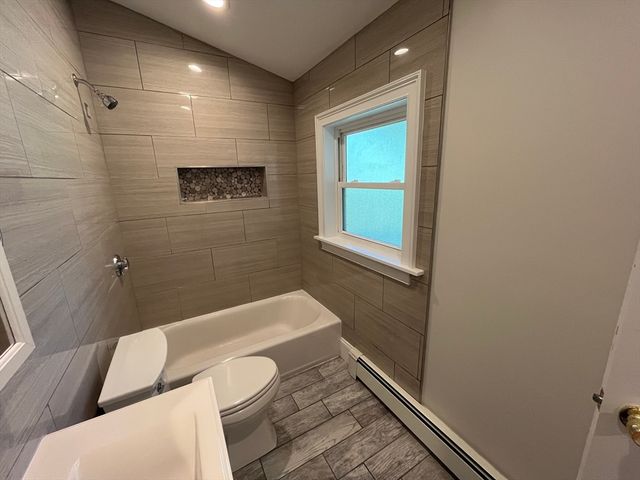 90 Lyndhurst St. 5, Boston, MA 02124