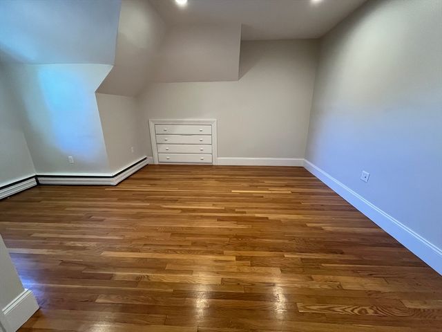 90 Lyndhurst St. 5, Boston, MA 02124