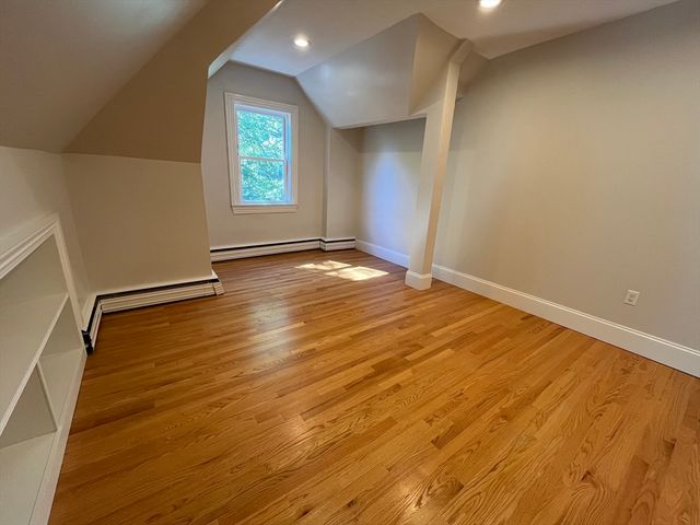 90 Lyndhurst St. 5, Boston, MA 02124