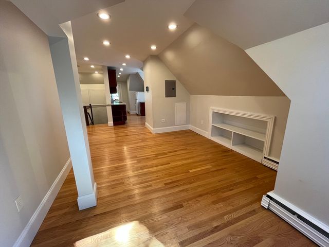 90 Lyndhurst St. 5, Boston, MA 02124