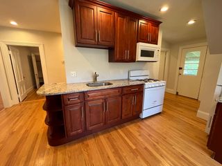 90 Lyndhurst St. 5, Boston, MA 02124