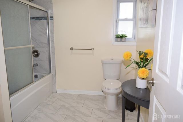 424 Remsen Avenue, Avenel, NJ 07001