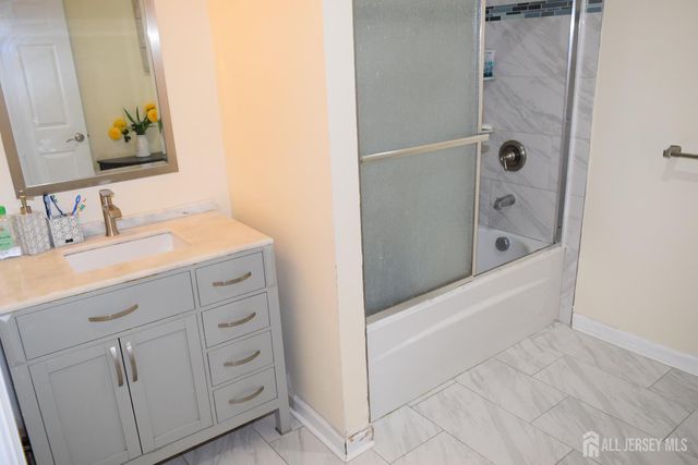 424 Remsen Avenue, Avenel, NJ 07001