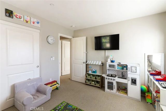 3074 S Cambridge, Ontario, CA 91761