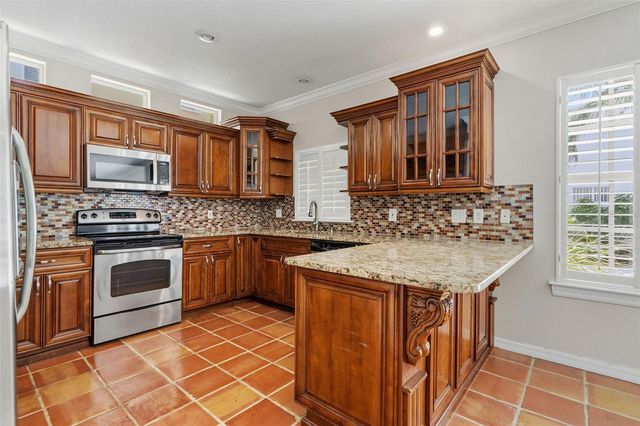 3710 W LEONA STREET, Tampa, FL 33629