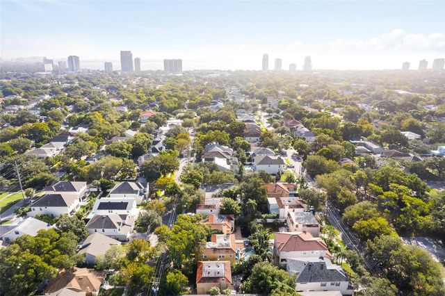 3710 W LEONA STREET, Tampa, FL 33629