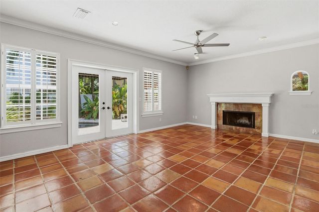 3710 W LEONA STREET, Tampa, FL 33629