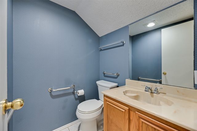 2871 Red Oak Drive, Grand Prairie, TX 75052