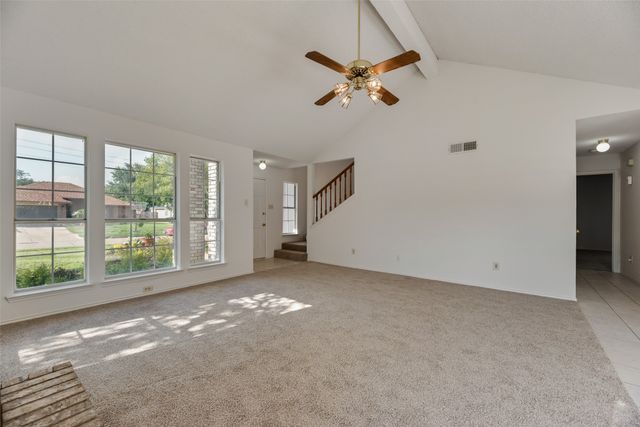 2871 Red Oak Drive, Grand Prairie, TX 75052