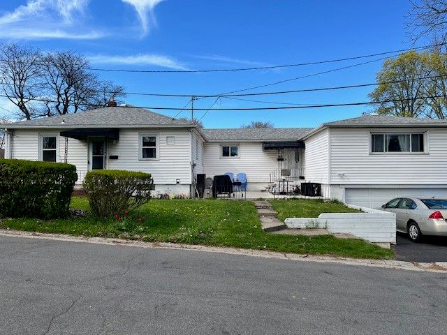 96 Pittsford Street, Rochester, NY 14615