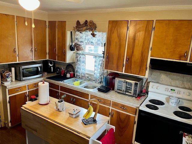 96 Pittsford Street, Rochester, NY 14615