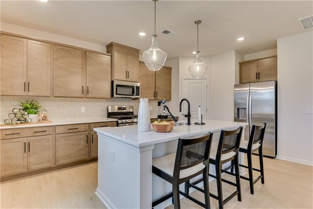 748 Ocmulgee Crossing, Locust Grove, GA 30248