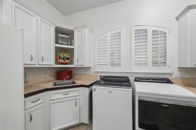 14635 Overbrook Lane, Pinehurst, TX 77362
