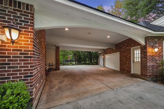 14635 Overbrook Lane, Pinehurst, TX 77362