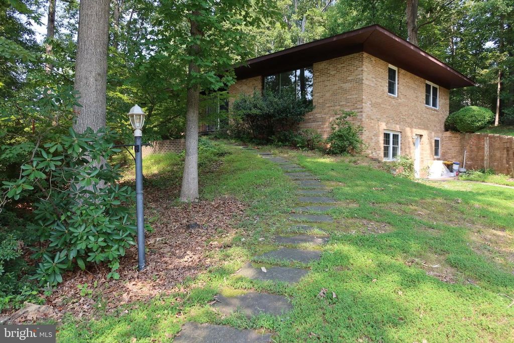 14301 NORTHWYN DR, Silver Spring, MD 20904