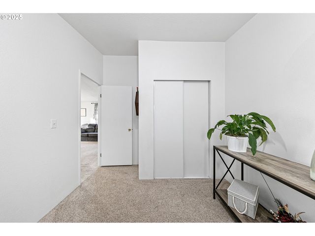 1306 DAVID Ave, Eugene, OR 97404