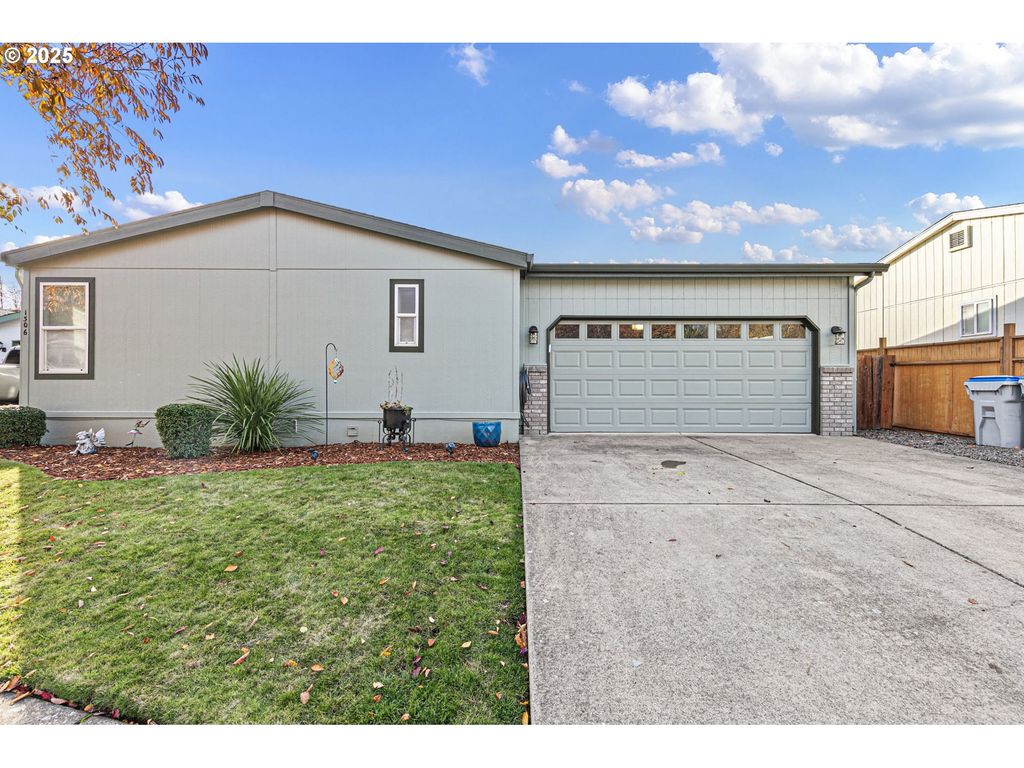 1306 DAVID Ave, Eugene, OR 97404