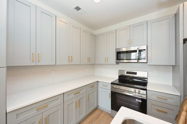 125 High Park Cir, Lebanon, TN 37090