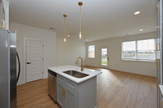 125 High Park Cir, Lebanon, TN 37090