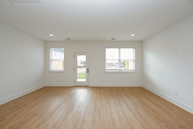 125 High Park Cir, Lebanon, TN 37090