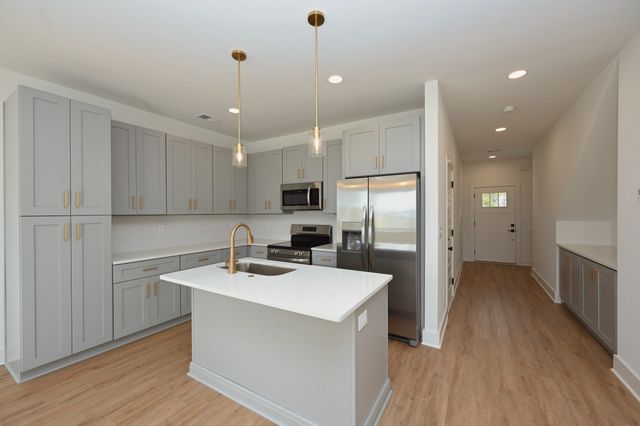 125 High Park Cir, Lebanon, TN 37090