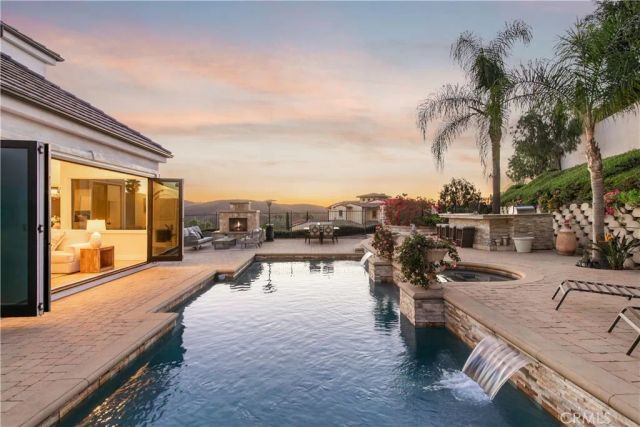 28484 Via Mambrino, San Juan Capistrano, CA 92675