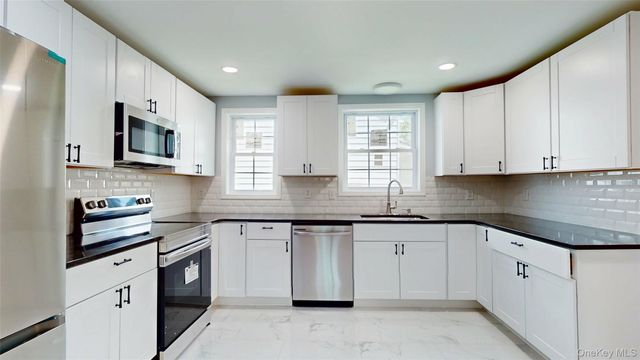 74 Gladstone Avenue, Walden, NY 12586