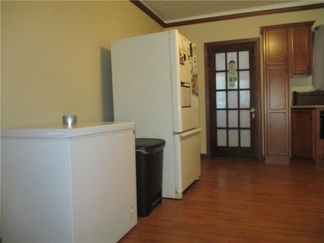 293 Hillcrest Dr, California, PA 15419