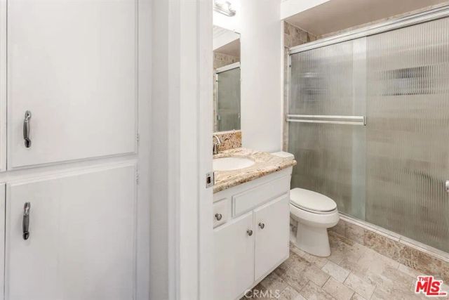 5429 Newcastle Avenue 313, Encino, CA 91316