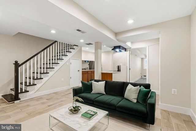 1373 RITTENHOUSE ST NW, Washington, DC 20011