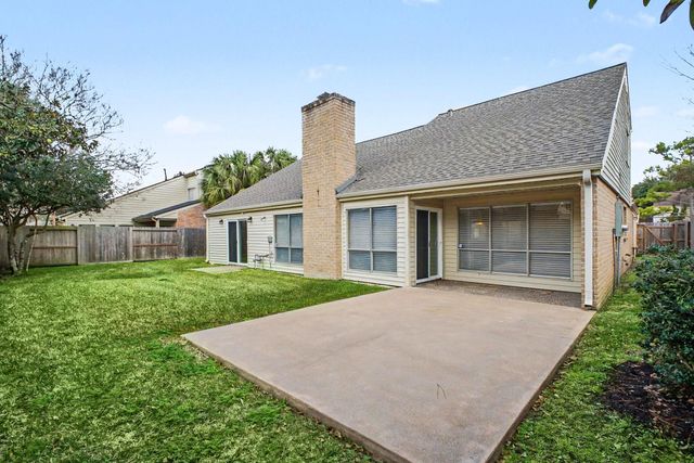 12231 Meadow Lake Drive, Houston, TX 77077