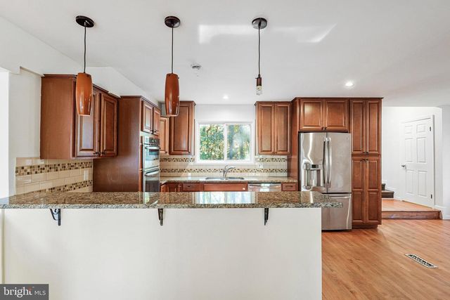 8115 KING ARTHURS CT, Manassas, VA 20112