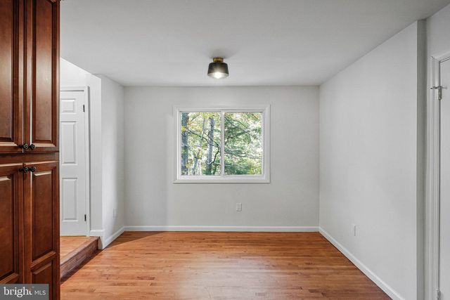 8115 KING ARTHURS CT, Manassas, VA 20112